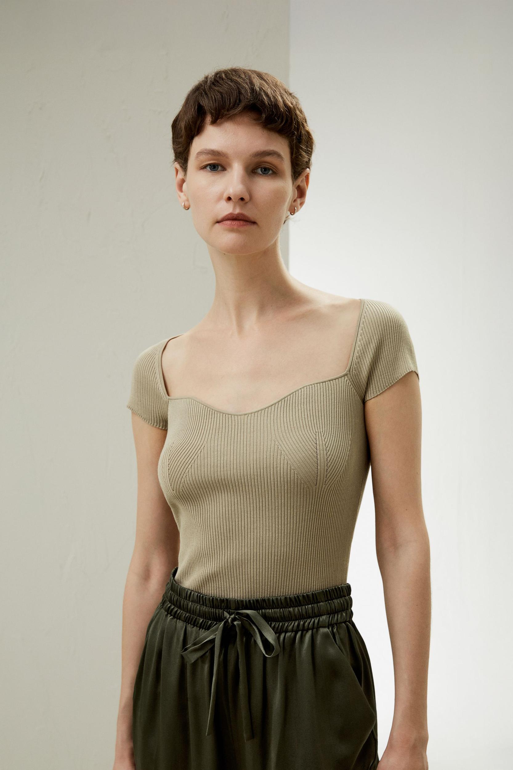 Sweetheart Neck Ribbed Silk Knit Top Product Image