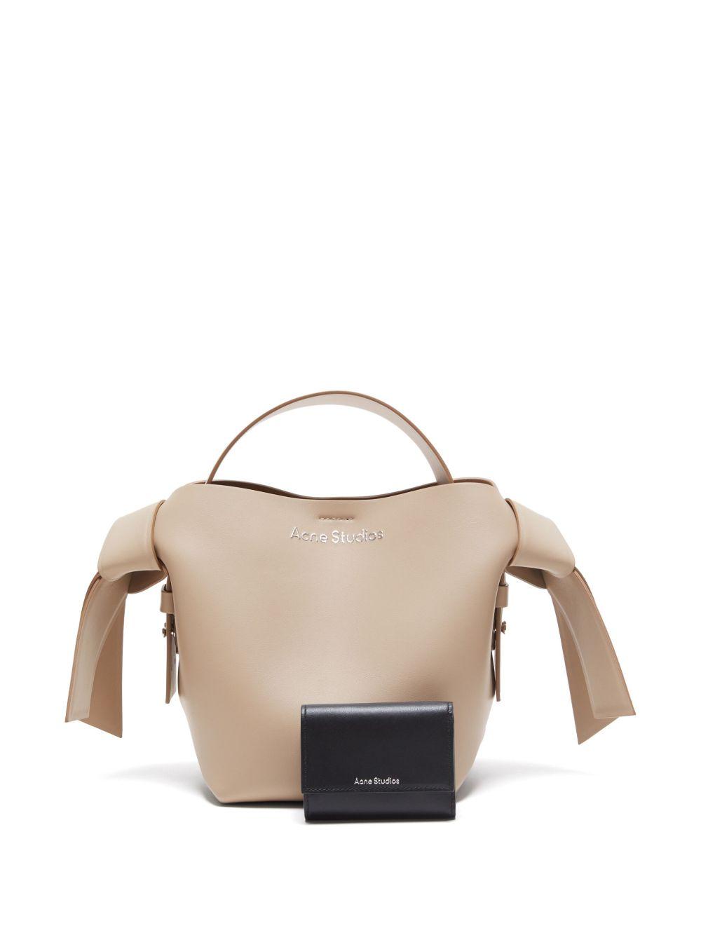 tri-fold leather wallet Product Image