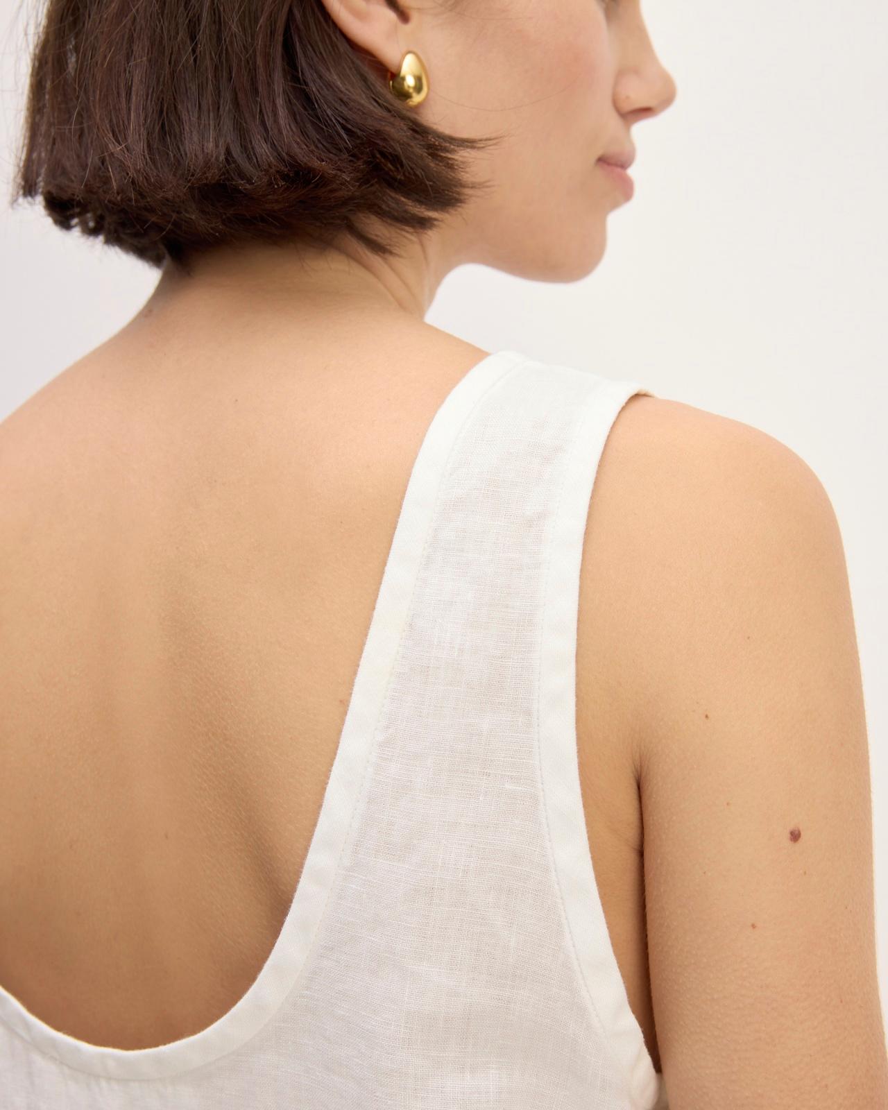 The Scoop Tank in Linen Product Image