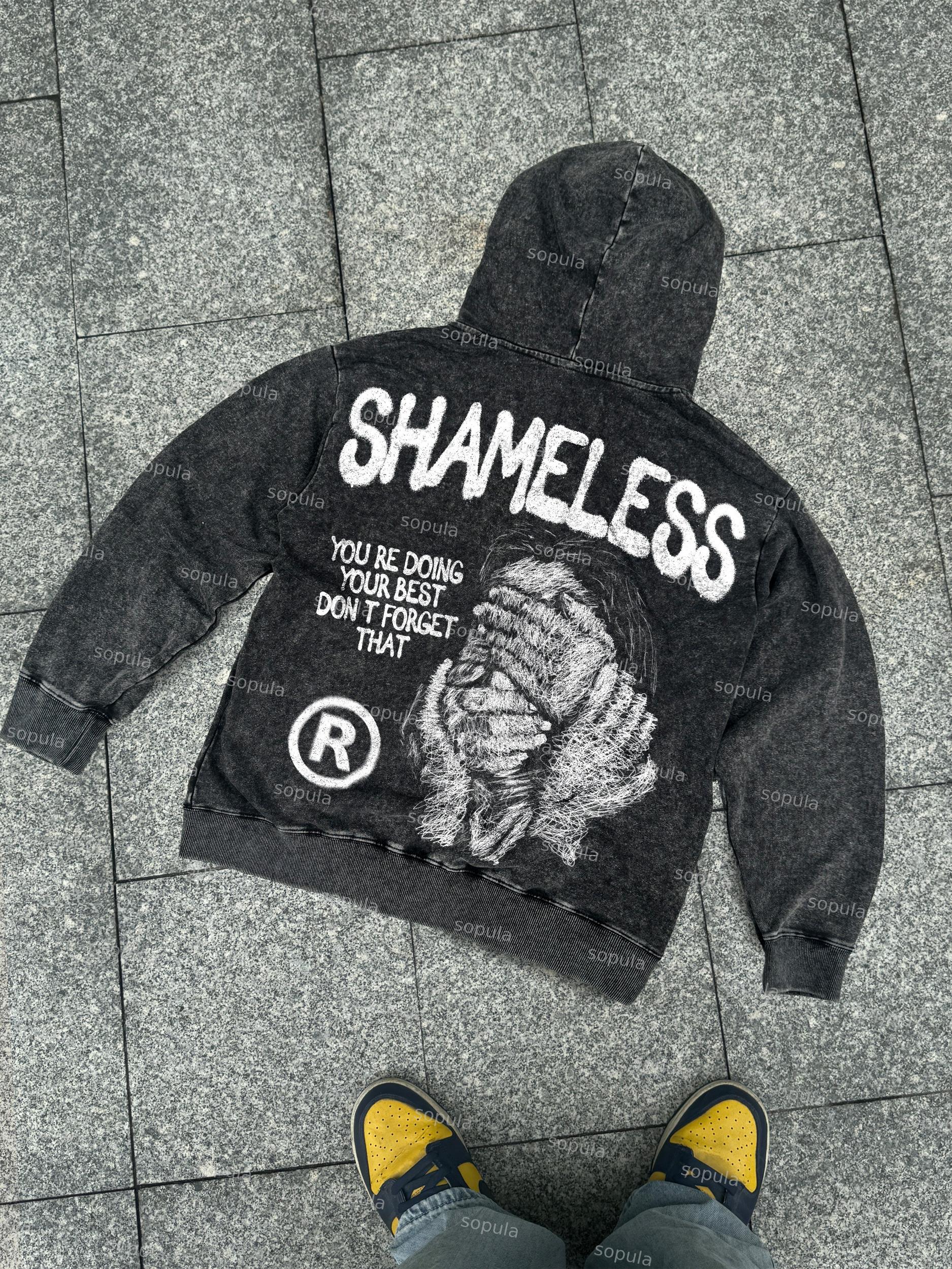 Sopula Unisex Mouth & Letter Print T-Shirt Product Image