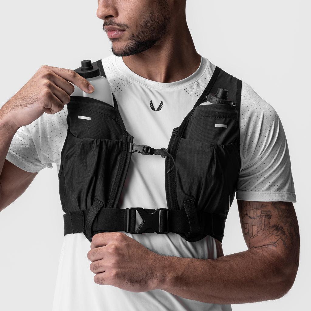 0899. 2-in-1 Packable Run Vest - Black Product Image