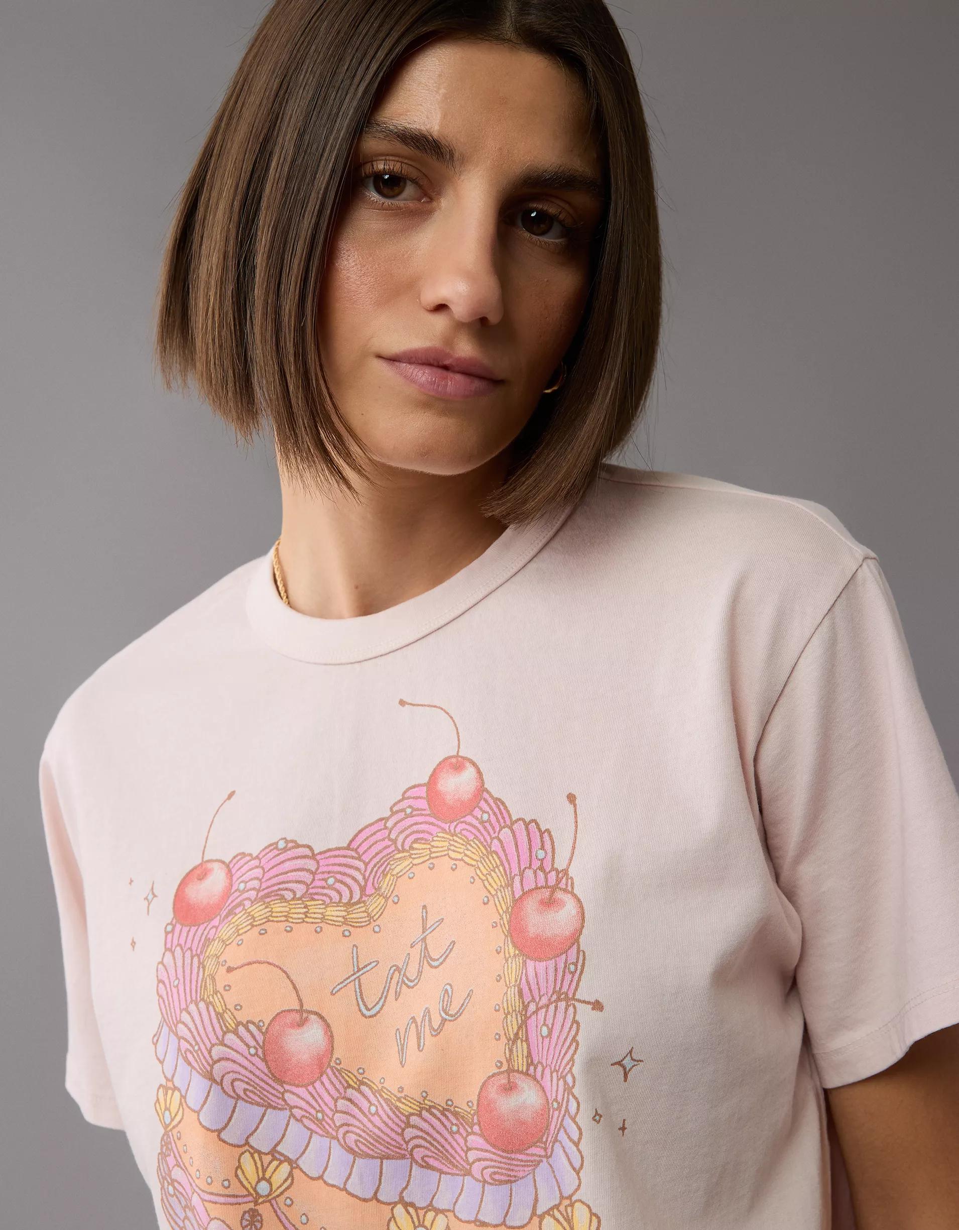 AE Oversized Valentine's Day Graphic T-Shirt Product Image