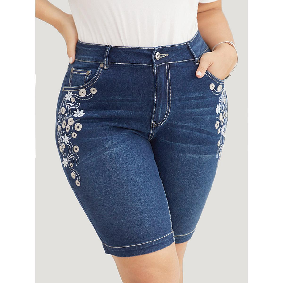 Plus Size Very Stretchy High Rise Dark Wash Floral Embroidered Denim Shorts Women DarkBlue High stretch Everyday Slanted pocket Casual Denim Shorts BloomChic 26/4X Product Image