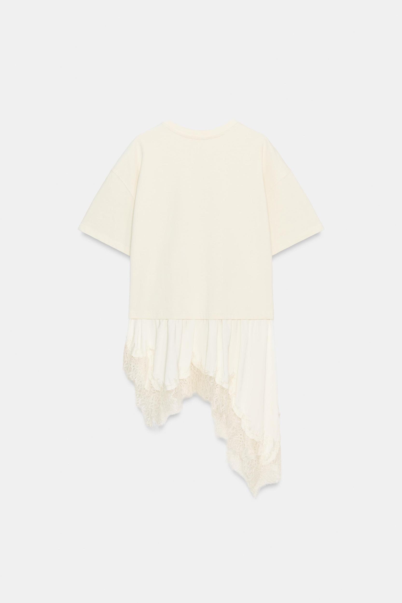 COMBINATION LACE T-SHIRT Product Image