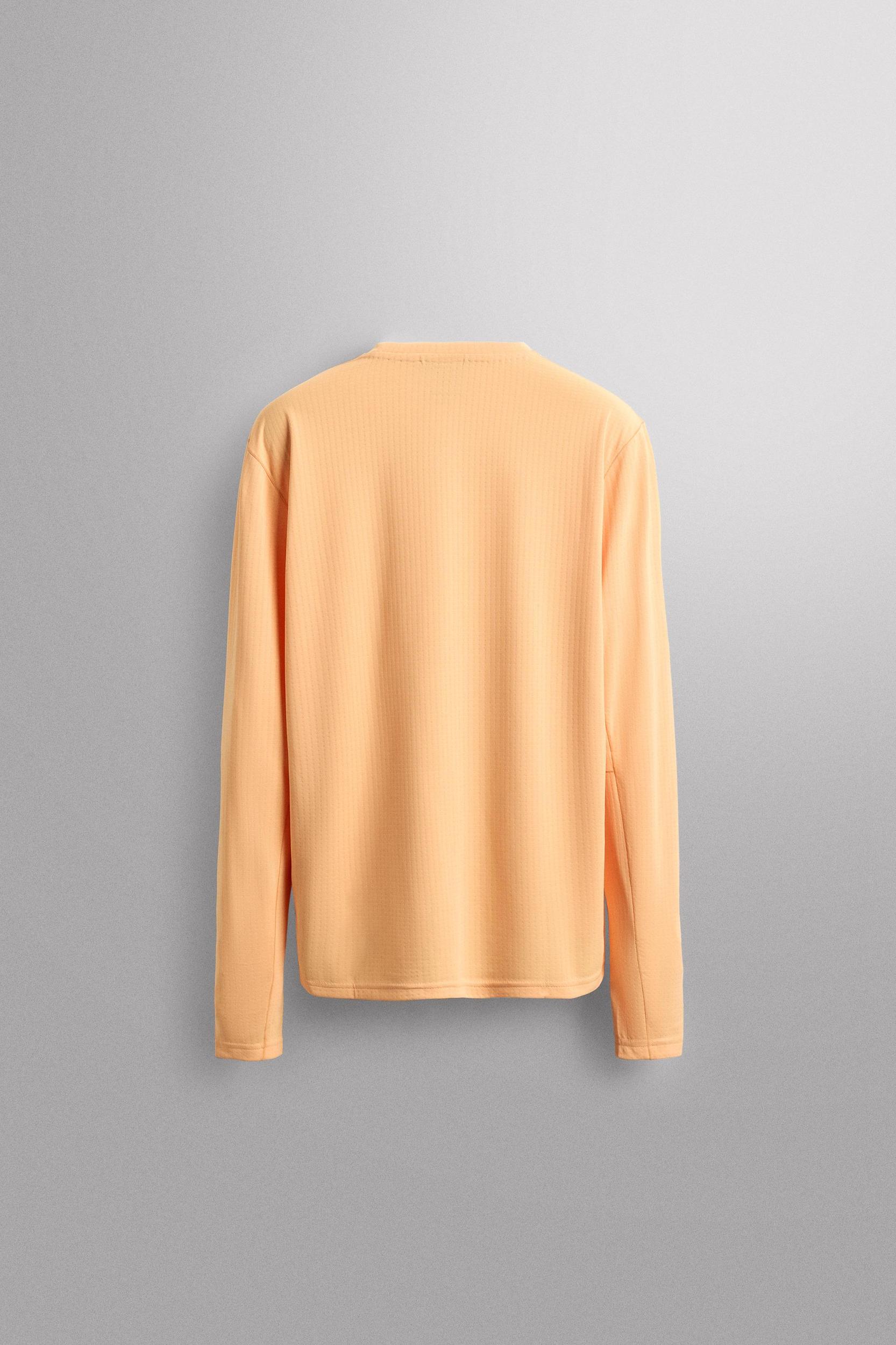 LONG SLEEVE RUNNING T-SHIRT Product Image