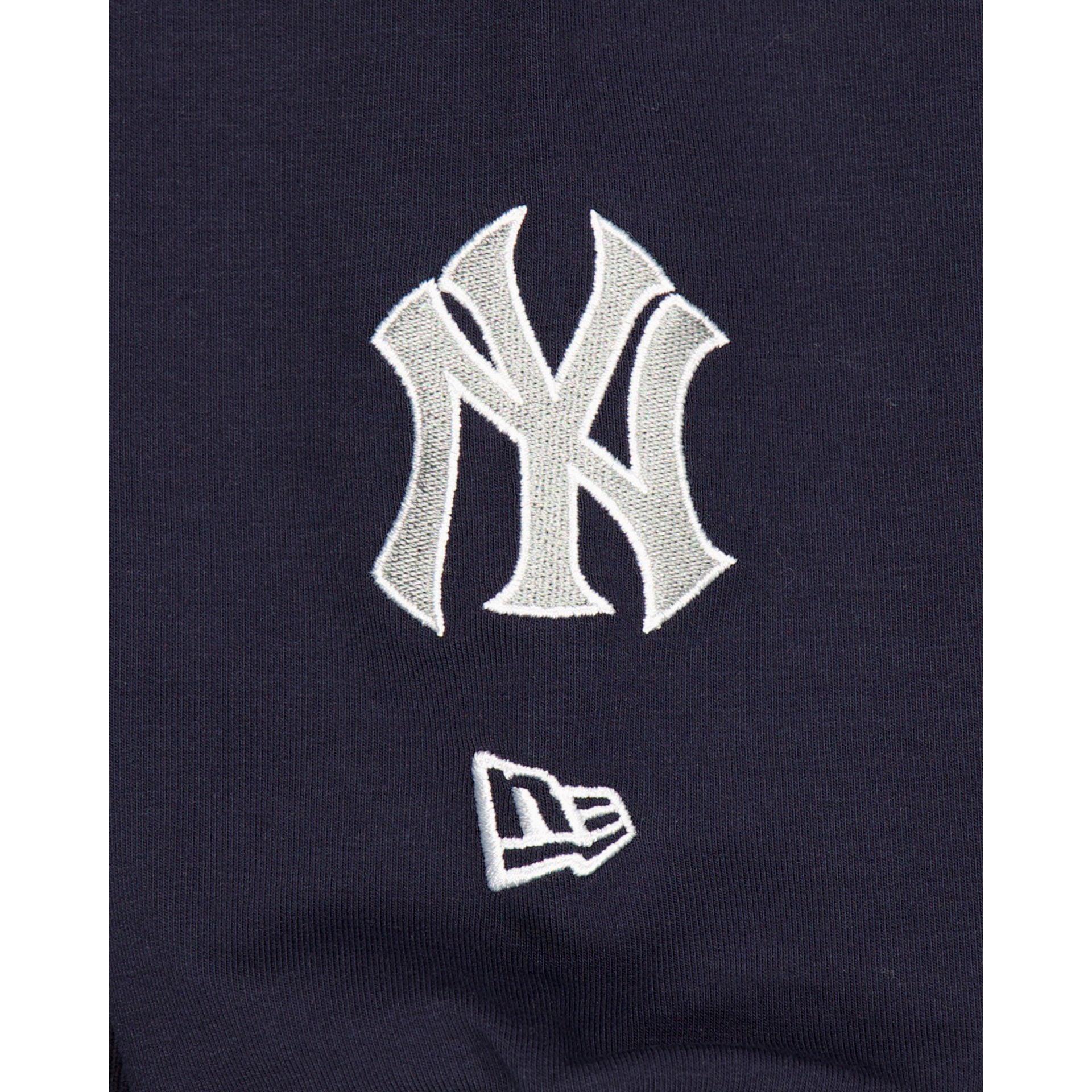 New York Yankees Team Color Logo Select Hoodie Male Product Image