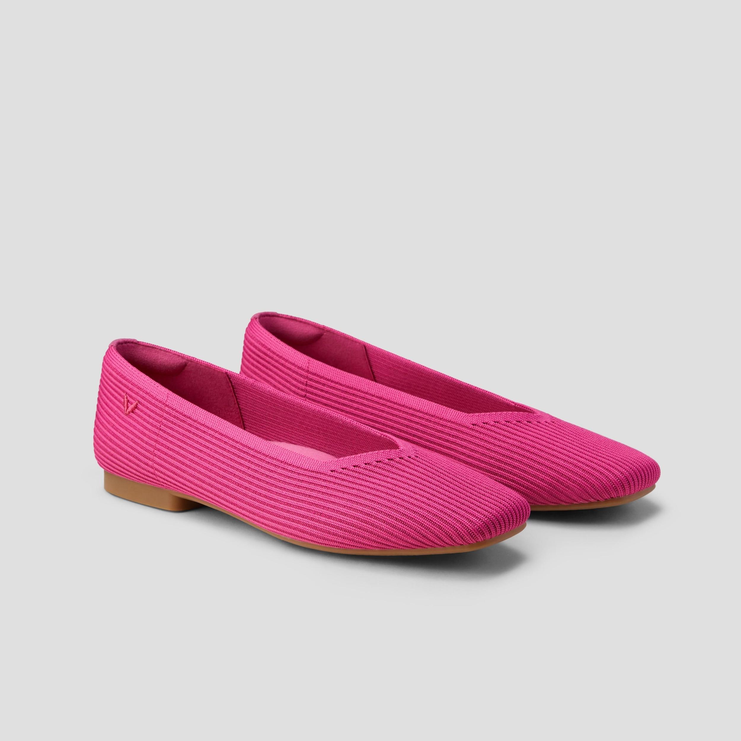 Square-Toe V-Cut Flats(Margot 2.0) Product Image