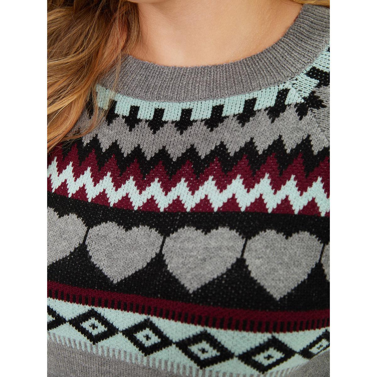 Plus Size Heart & Geo Print Raglan Sleeve Pullover DarkGray Women Casual Loose Long Sleeve Round Neck Dailywear Pullovers BloomChic 18-20/2X Product Image