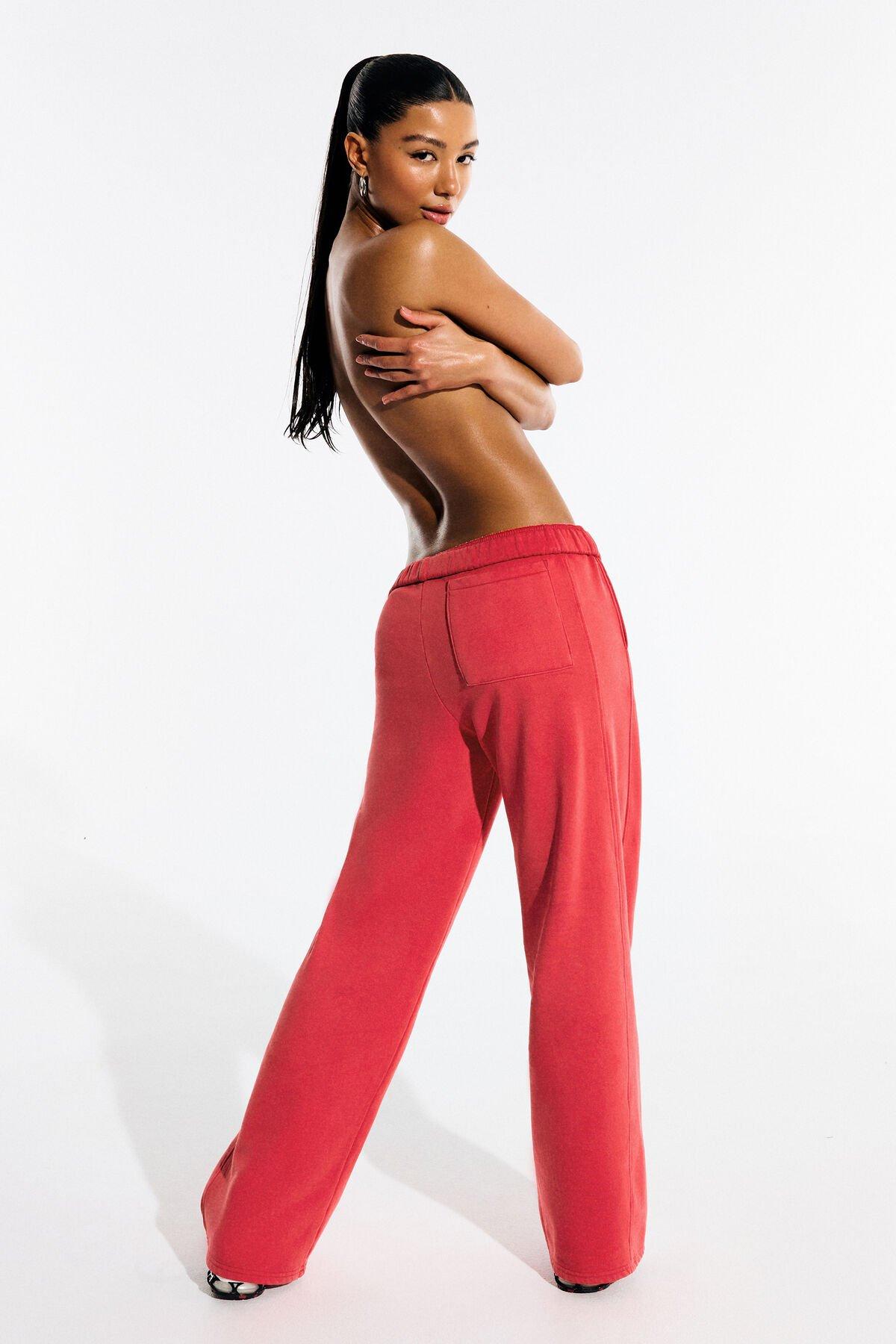 UltraFleece Straight Leg Sweatpants Product Image