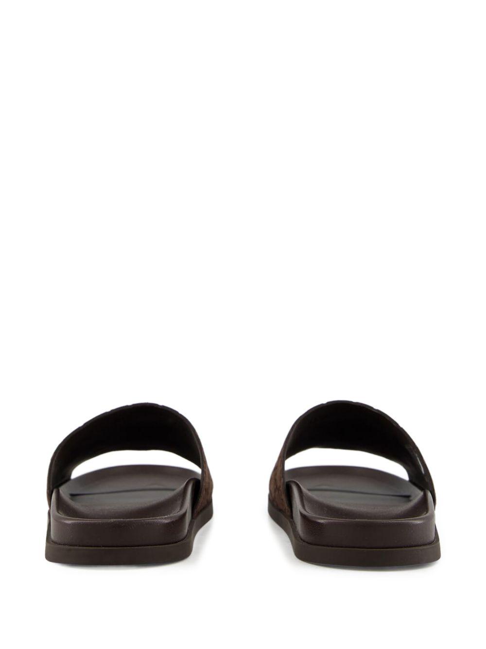 suede sandals Product Image