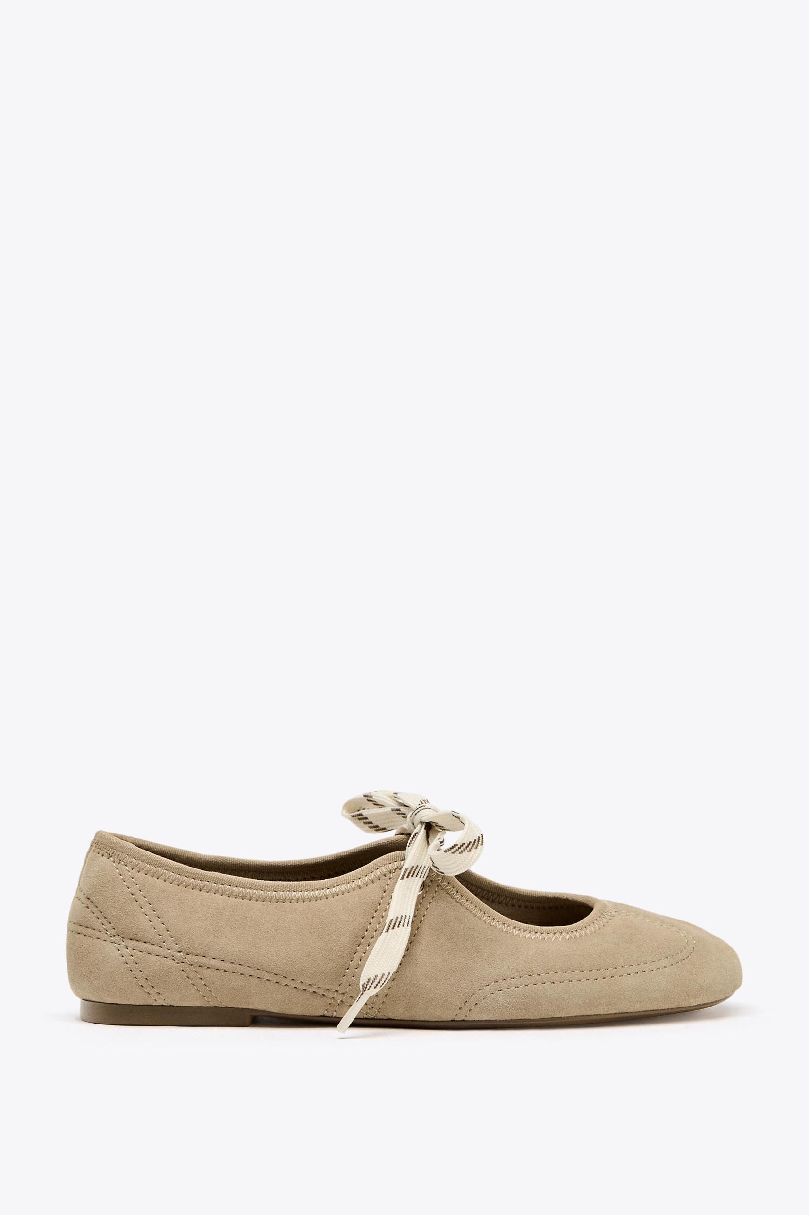 SPLIT LEATHER LACE-UP BALLET FLATS Product Image