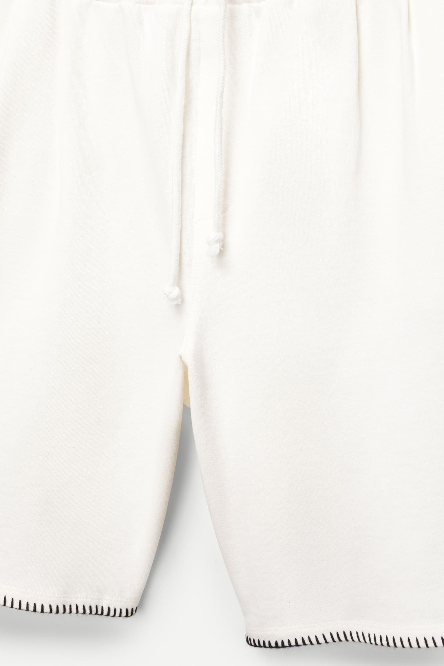 Ribbed Bermuda short sweatpants Product Image