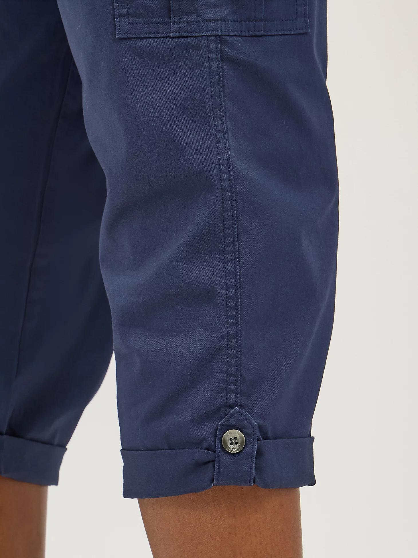 Women's Ultra Lux Comfort with Flex-to-Go Relaxed Fit Cargo Capri | Women's Capris & Crops | Lee® Product Image