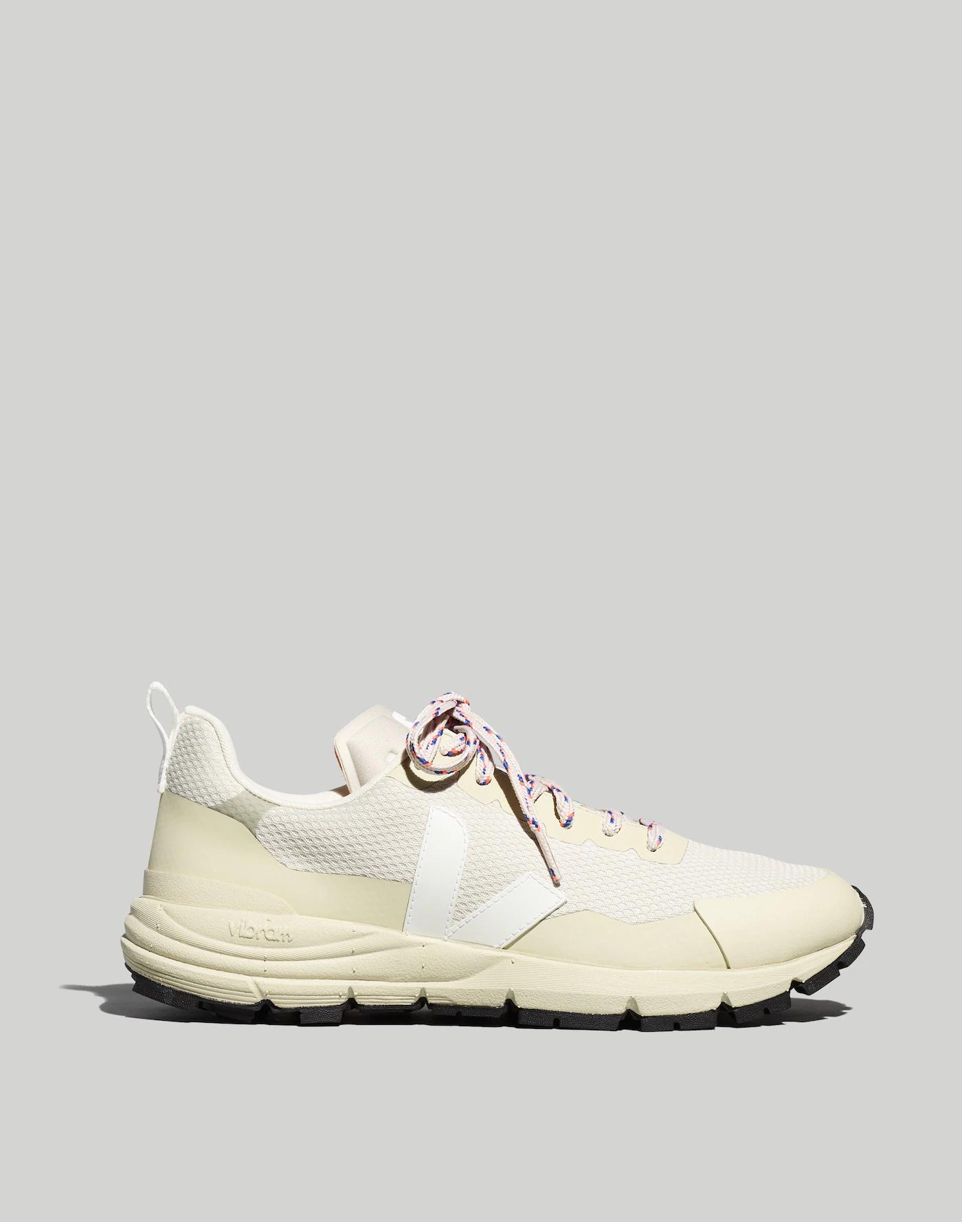 Veja™ Dekkan Sneakers Product Image