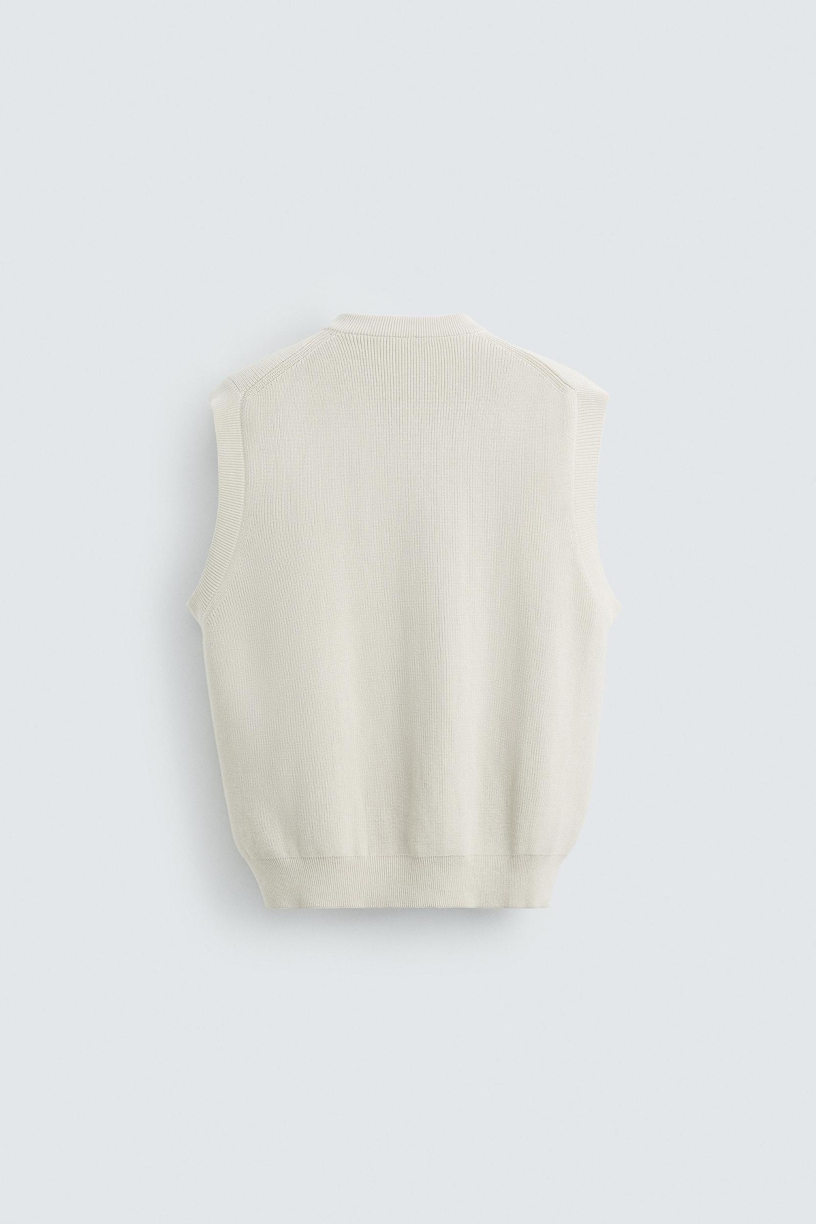 COTTON KNIT VEST Product Image