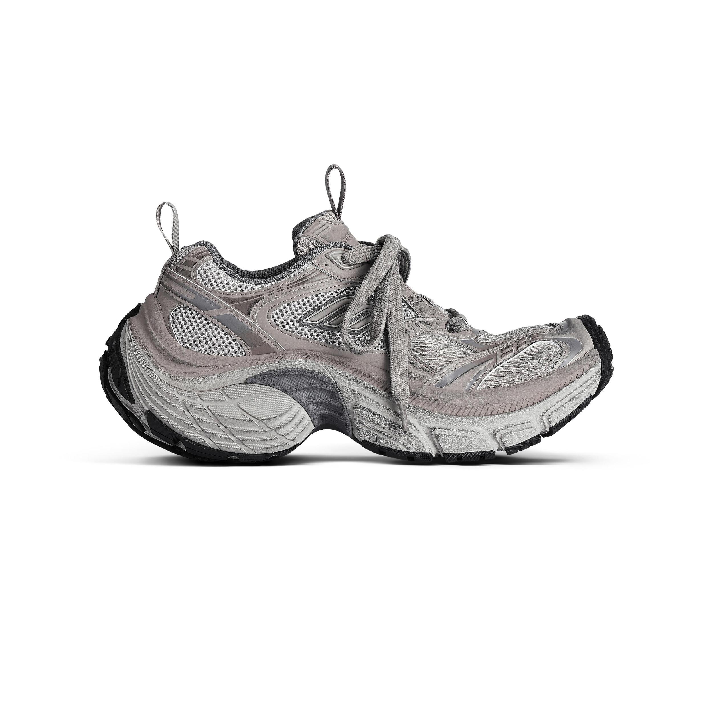 Women's 6xl Sneaker in Taupe/grey/black Product Image