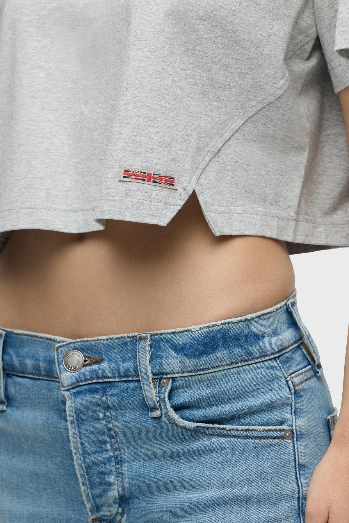 Short Sleeve Forward Seam Tee Female Product Image