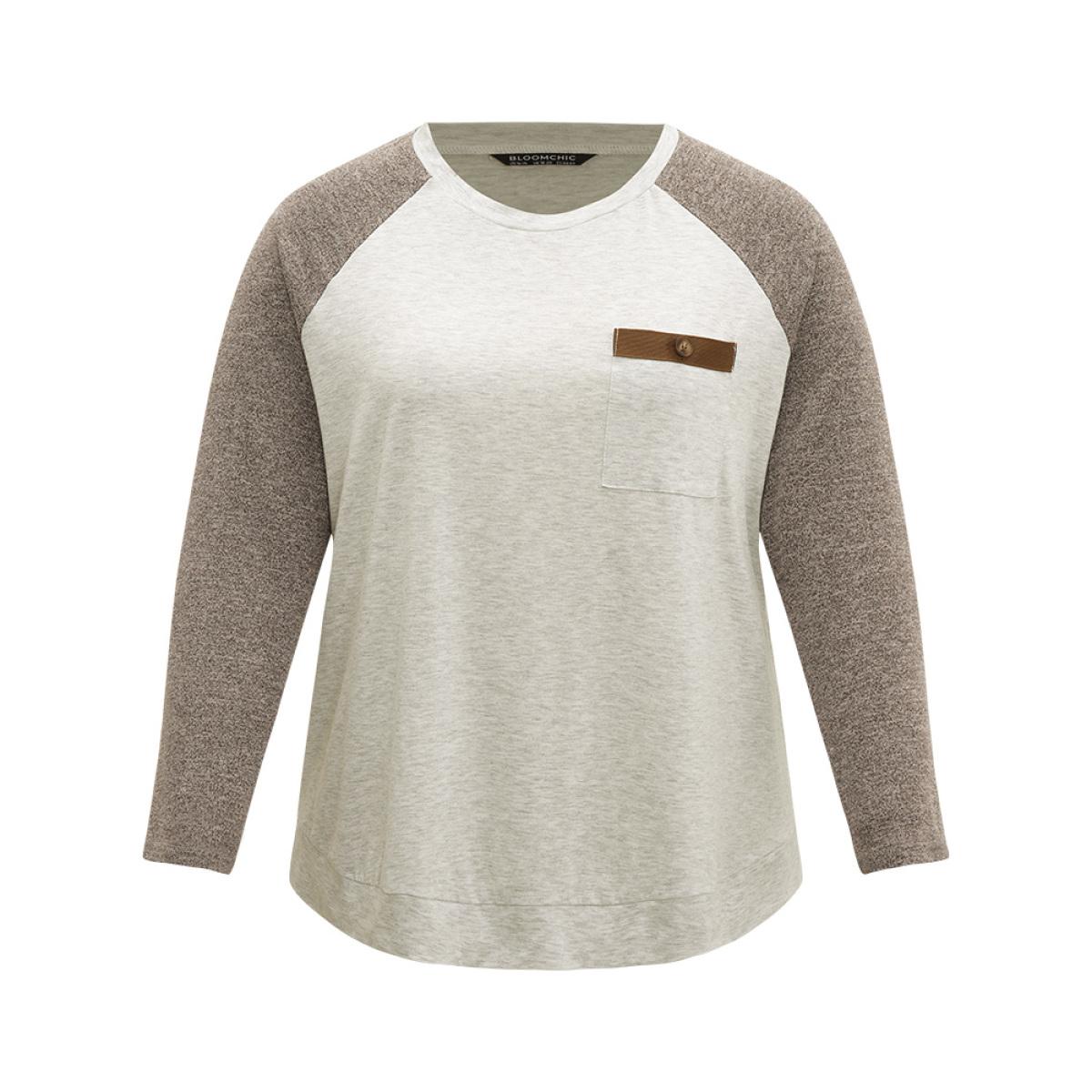 Plus Size Contrast Raglan Sleeve Patched Pocket T-shirt White Women Casual Contrast Plain Round Neck Dailywear T-shirts BloomChic 18-20/2X Product Image