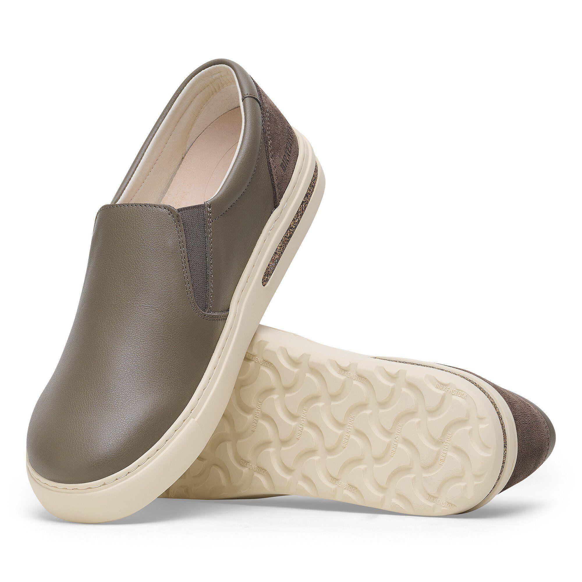 Oswego Mixed Leather Product Image