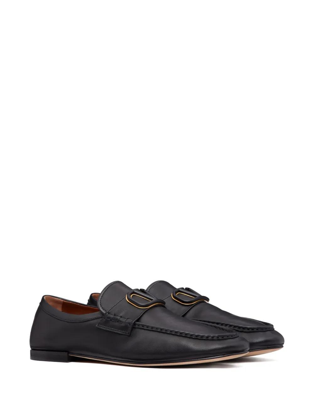 VLogo Signature leather loafers Product Image