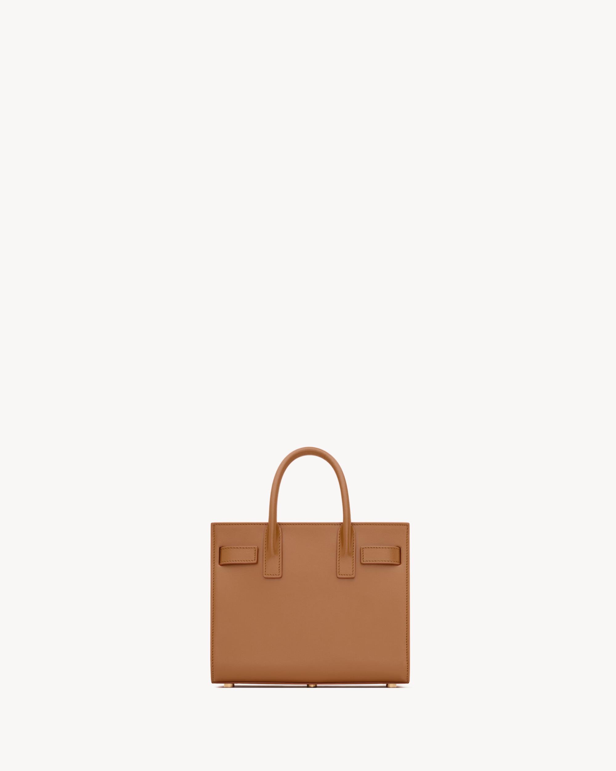 SAC DE JOUR in smooth leather – nano Product Image