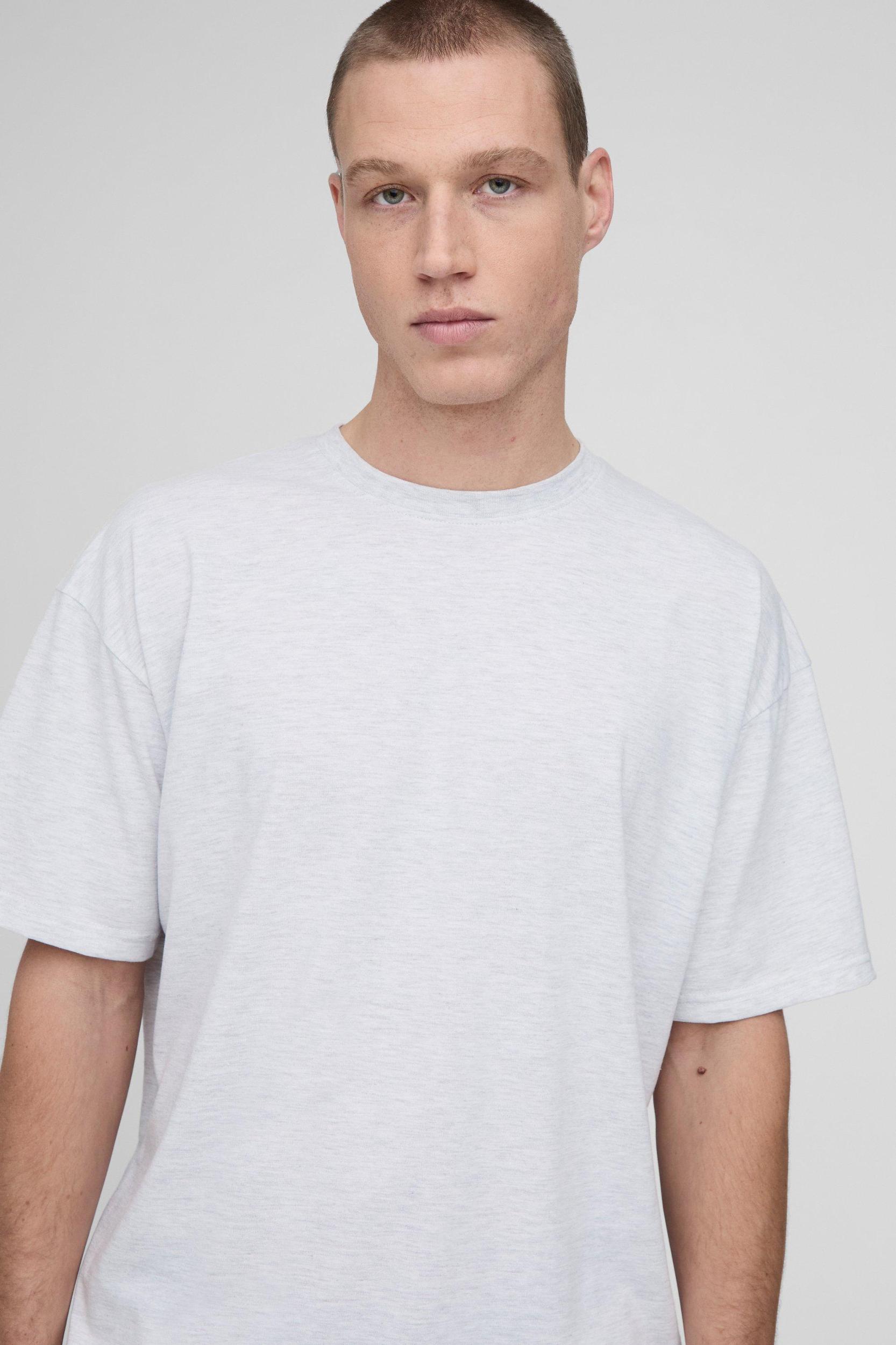 Oversized Basic Crew Neck T-shirt | boohooMAN USA Product Image