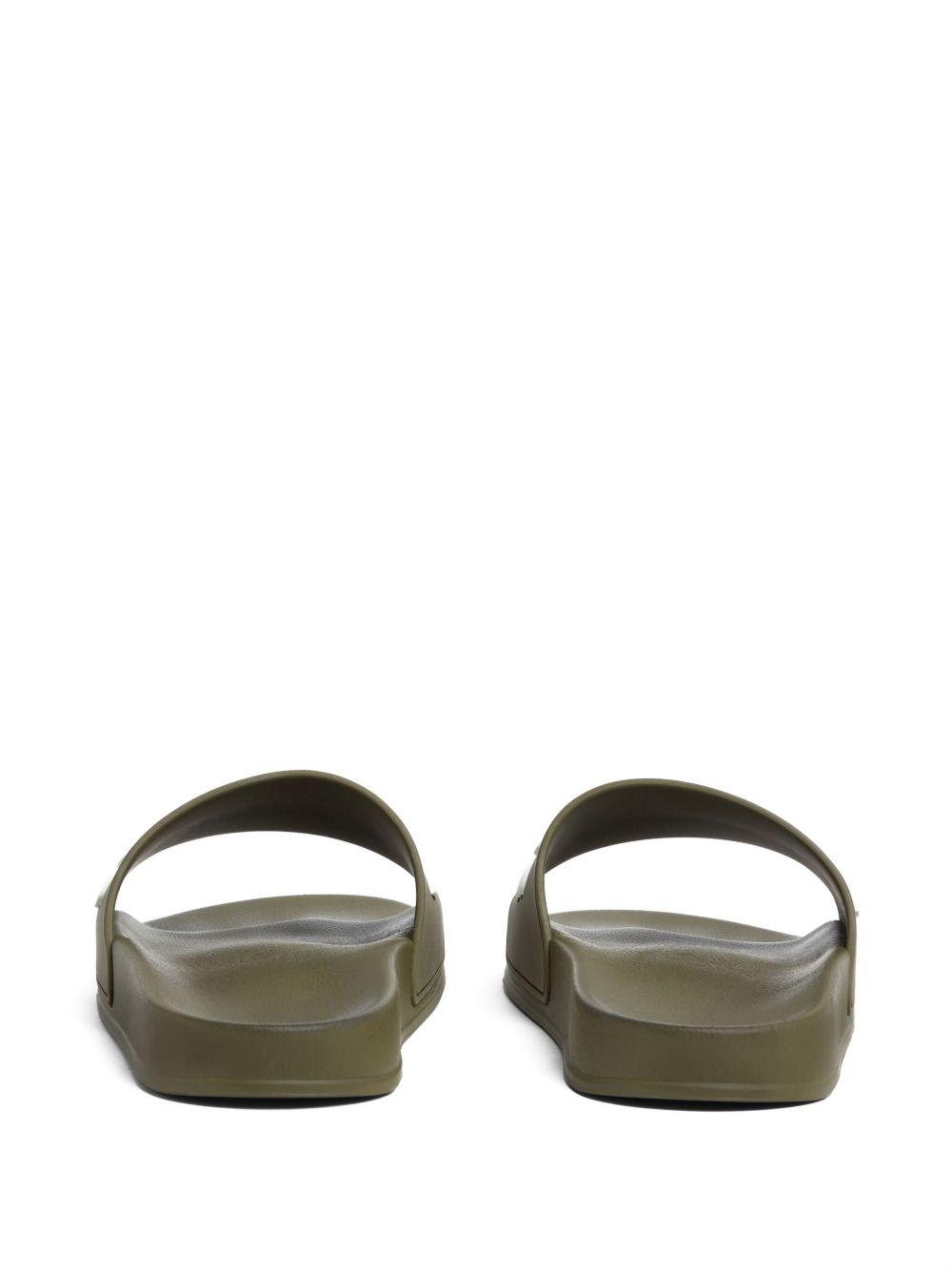 embossed-logo slides Product Image