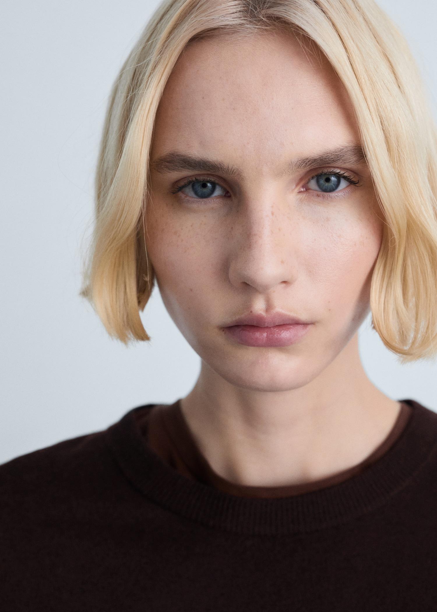 Wool-blend round-neck sweater - Women | MANGO USA Product Image