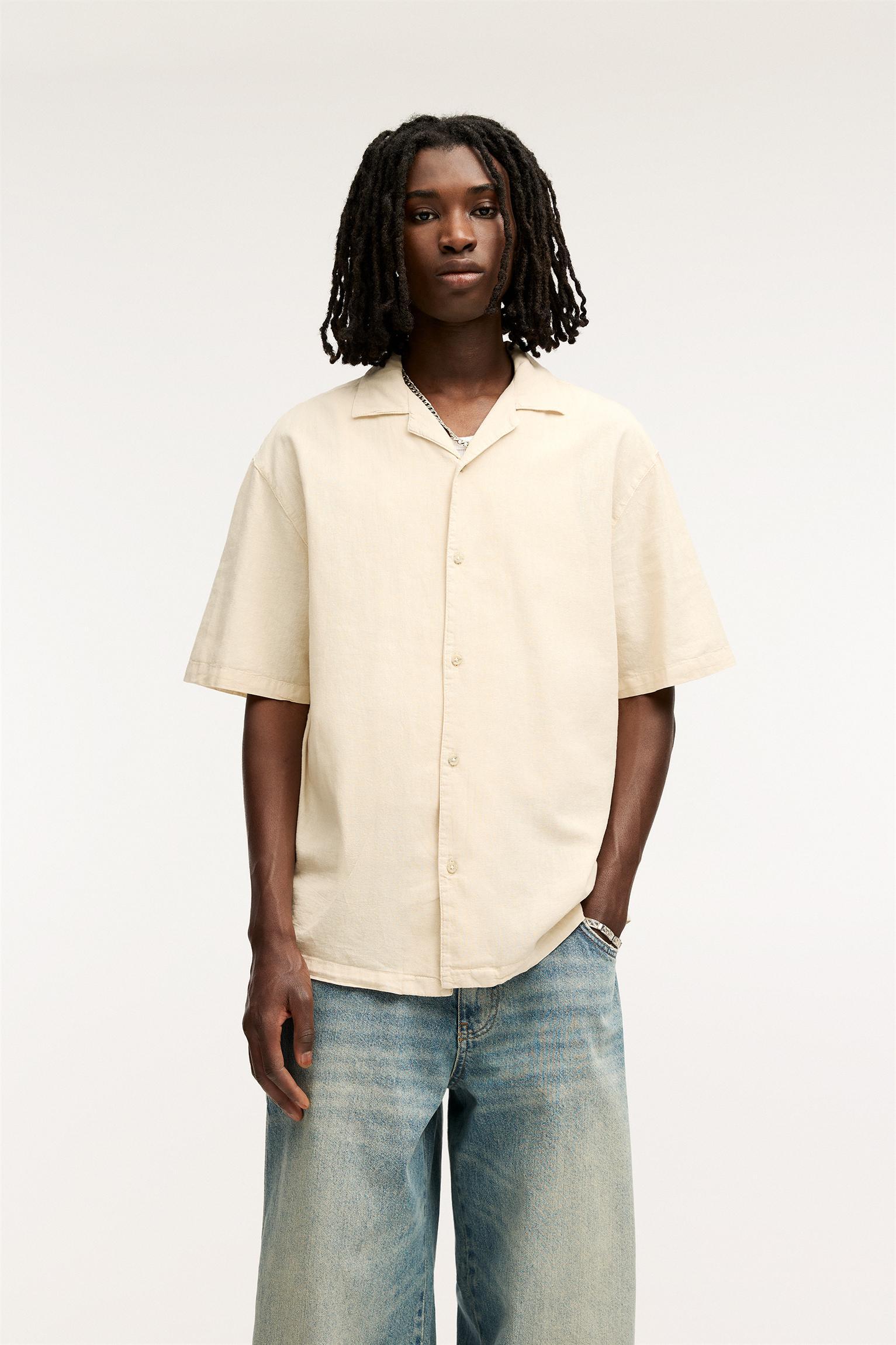 Basic short sleeve linen blend shirt Product Image