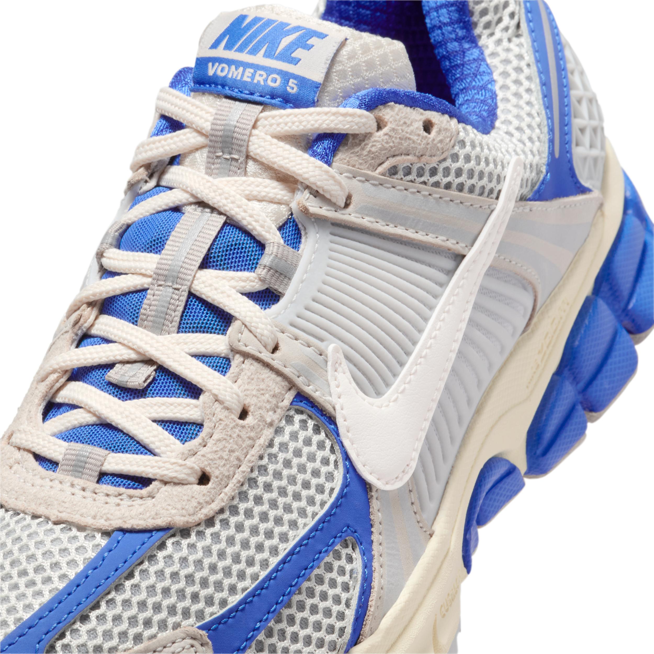 Nike Women's Zoom Vomero 5 Shoes Product Image