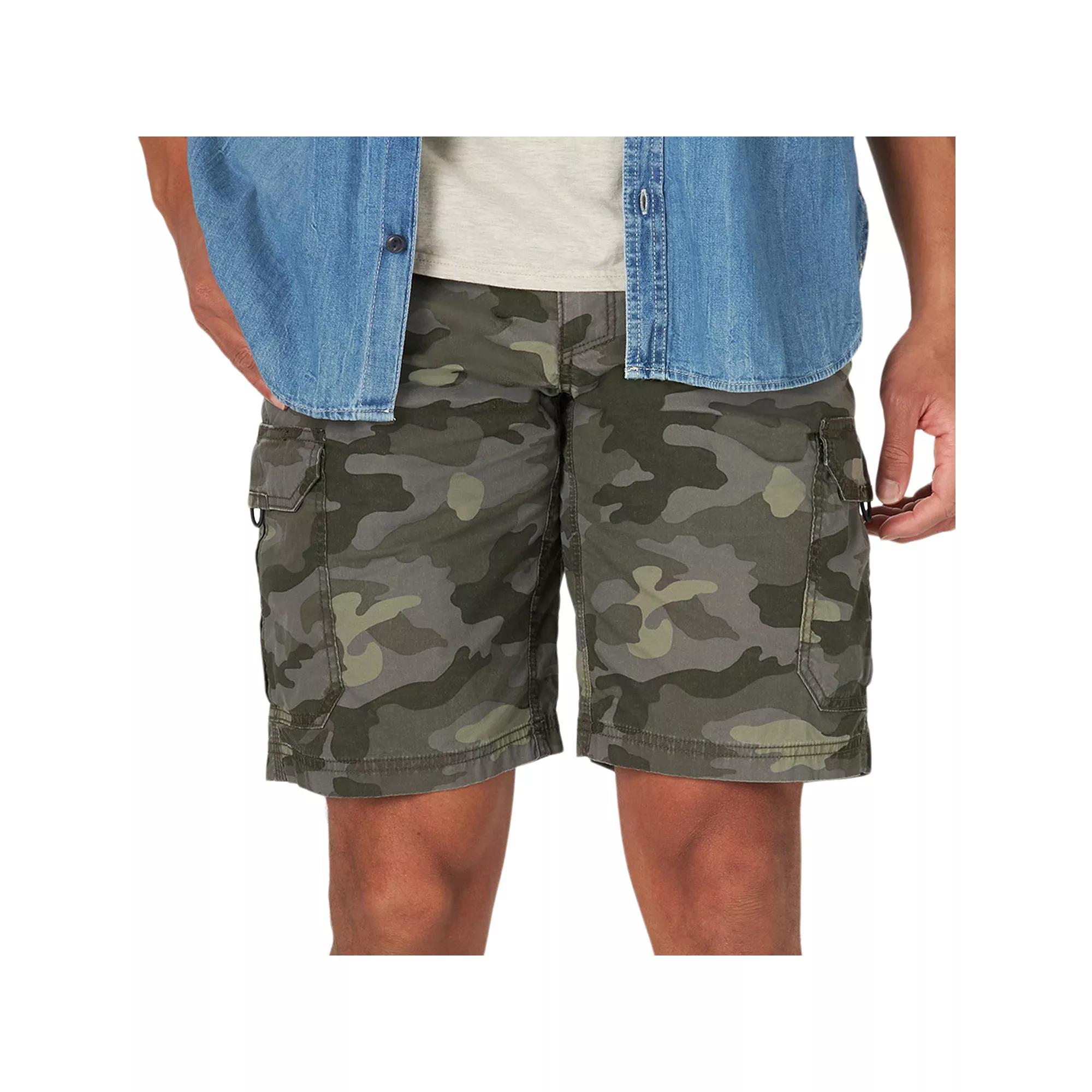 Men's Lee® 10.5" Extreme Motion Crossroads Cargo Shorts,  Product Image