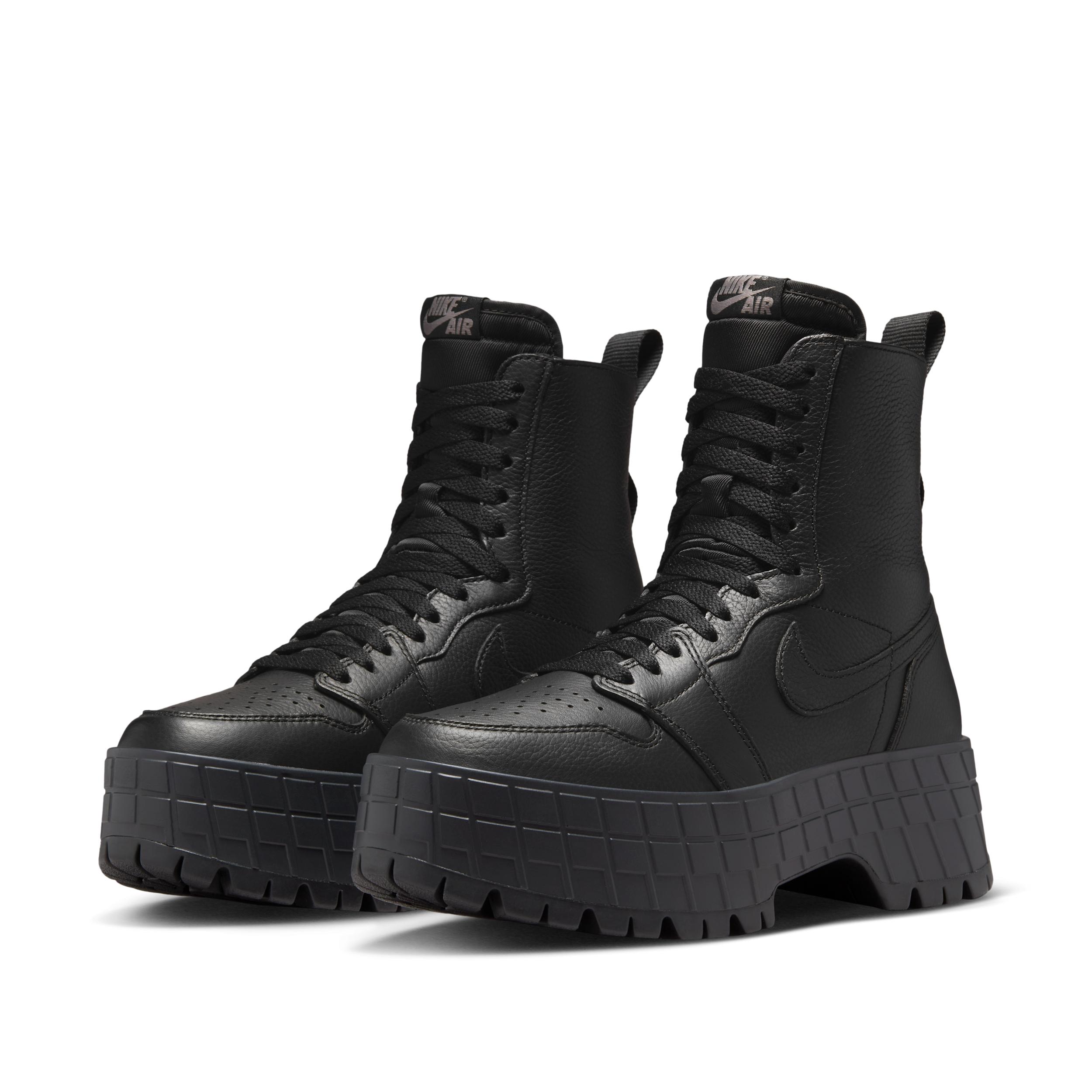 Womens Air Jordan 1 Brooklyn Boots | FJ5737-001 Product Image