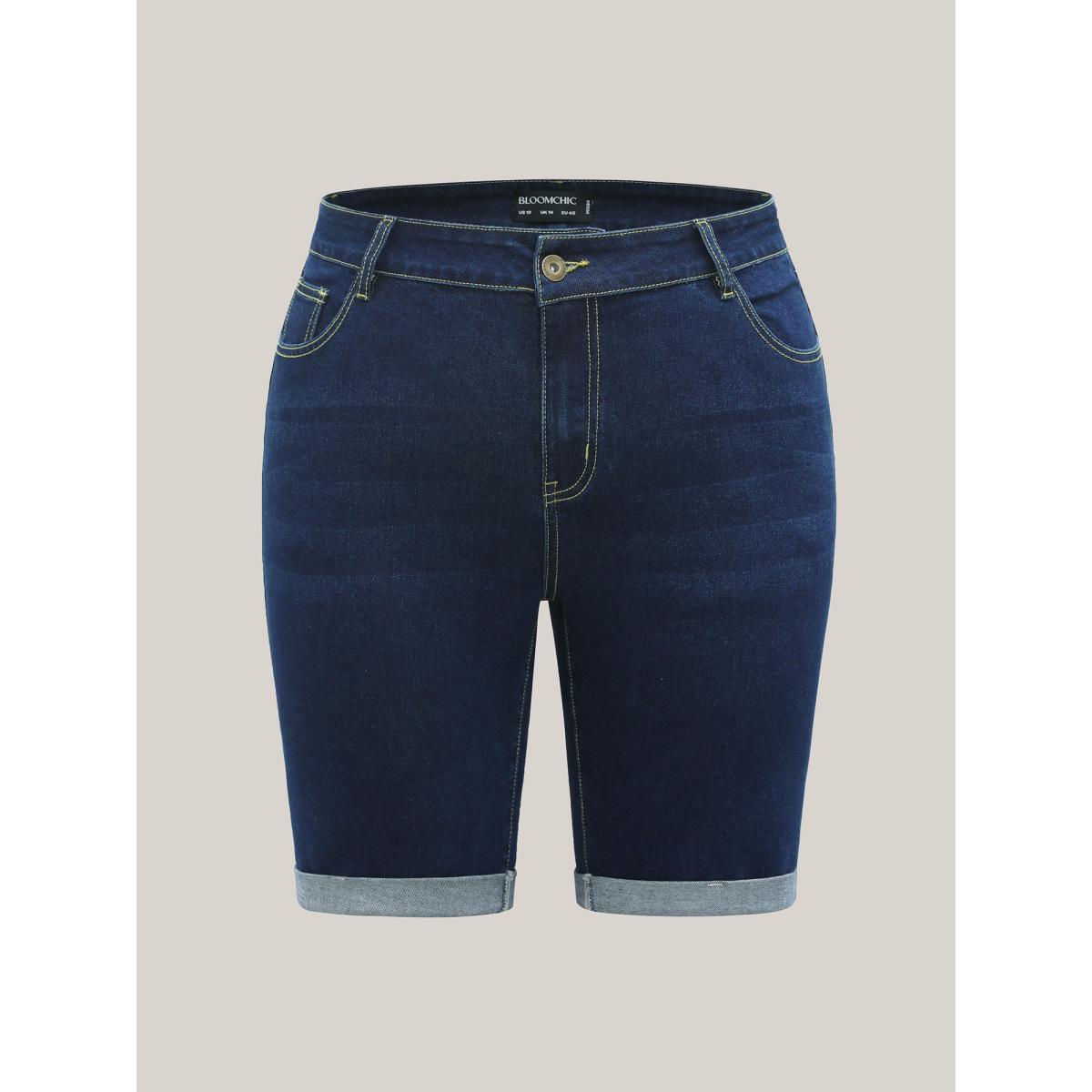Plus Size Stretchy Skinny-Fit Classic Denim Shorts Women Midblue Medium stretch Casual Slanted pocket Leisure Denim Shorts BloomChic 26/4X Product Image