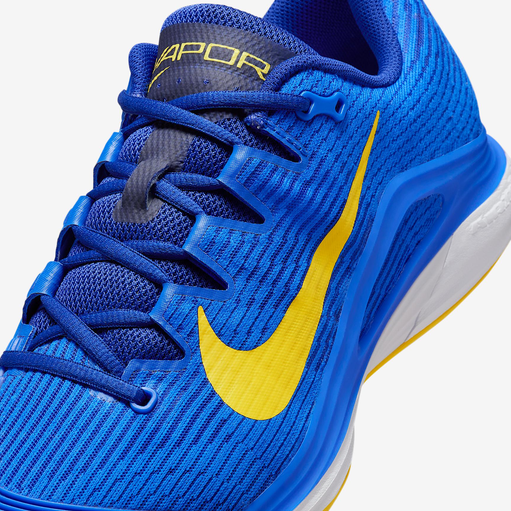 Nike Men's Vapor 12 Clay Court Tennis Shoes Product Image