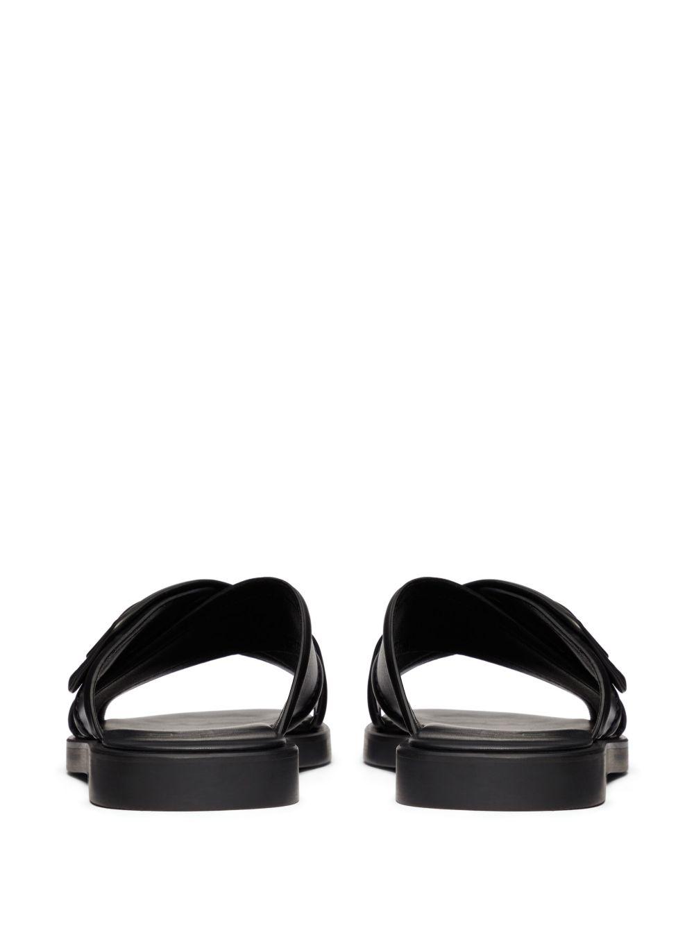 VLogo Signature leather sandals Product Image