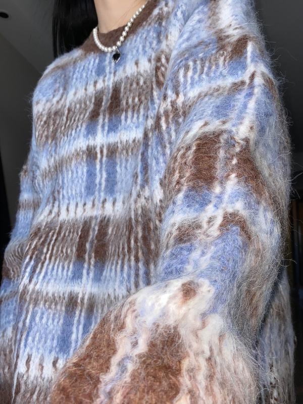 Contrast Color Plaid Crew Neck Sweater Product Image