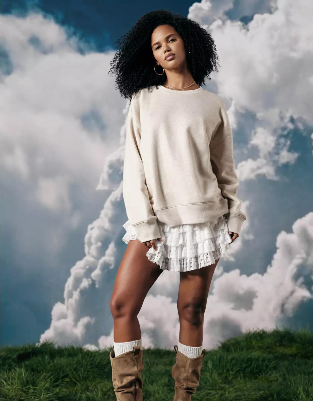 AE Everyday Luxe Crew Neck Sweatshirt Product Image