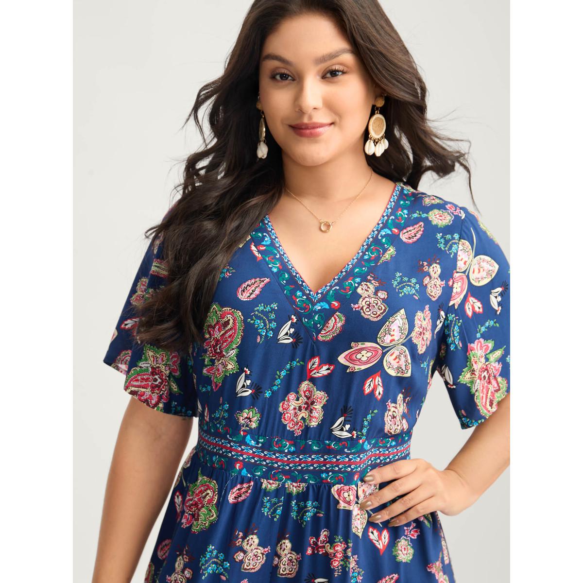 Plus Size DarkBlue Rayon Tropical Vibes Pockets Jumpsuit Women Short sleeve V-neck Vacation Loose Jumpsuits BloomChic 12/L Product Image