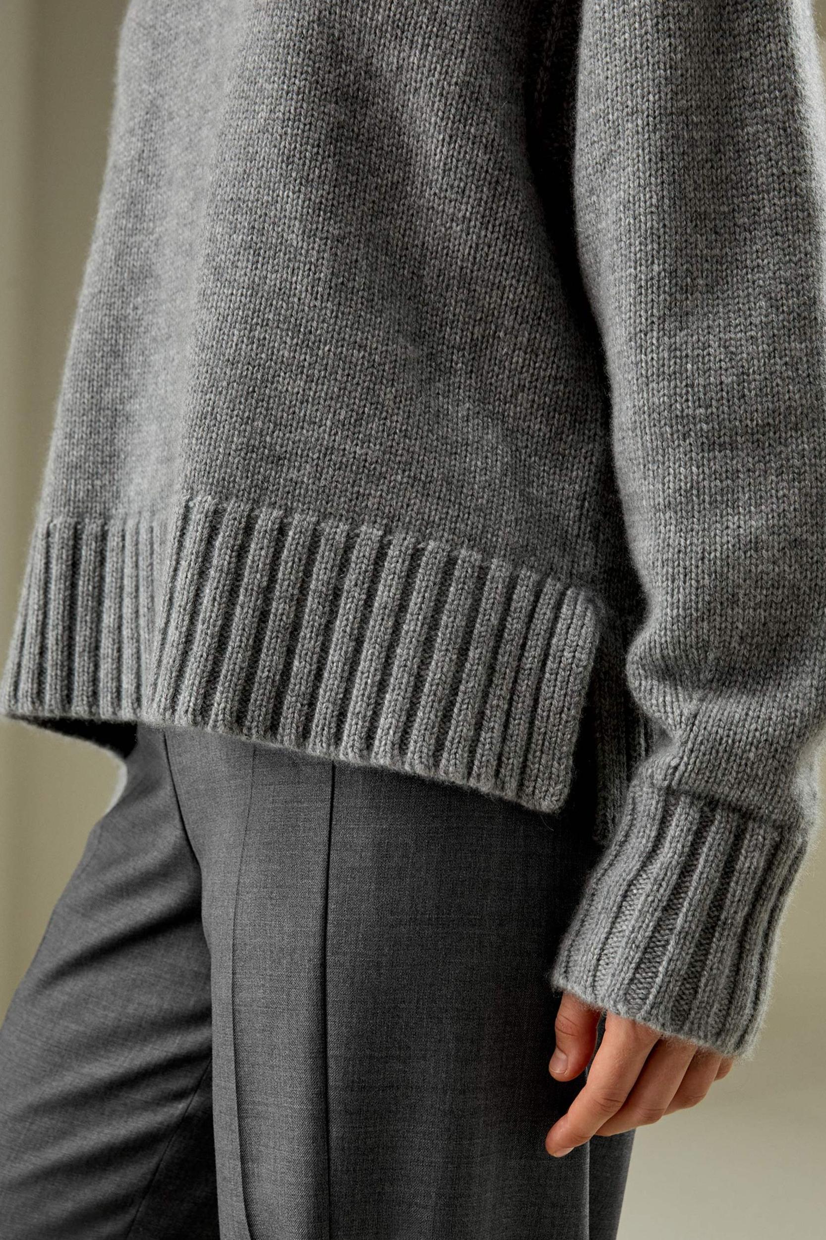 Boxy Crewneck Cashmere Sweater Product Image