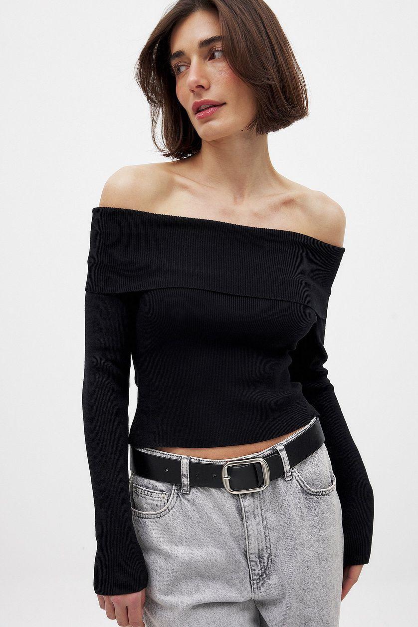 Folded Offshoulder Knitted Top Product Image