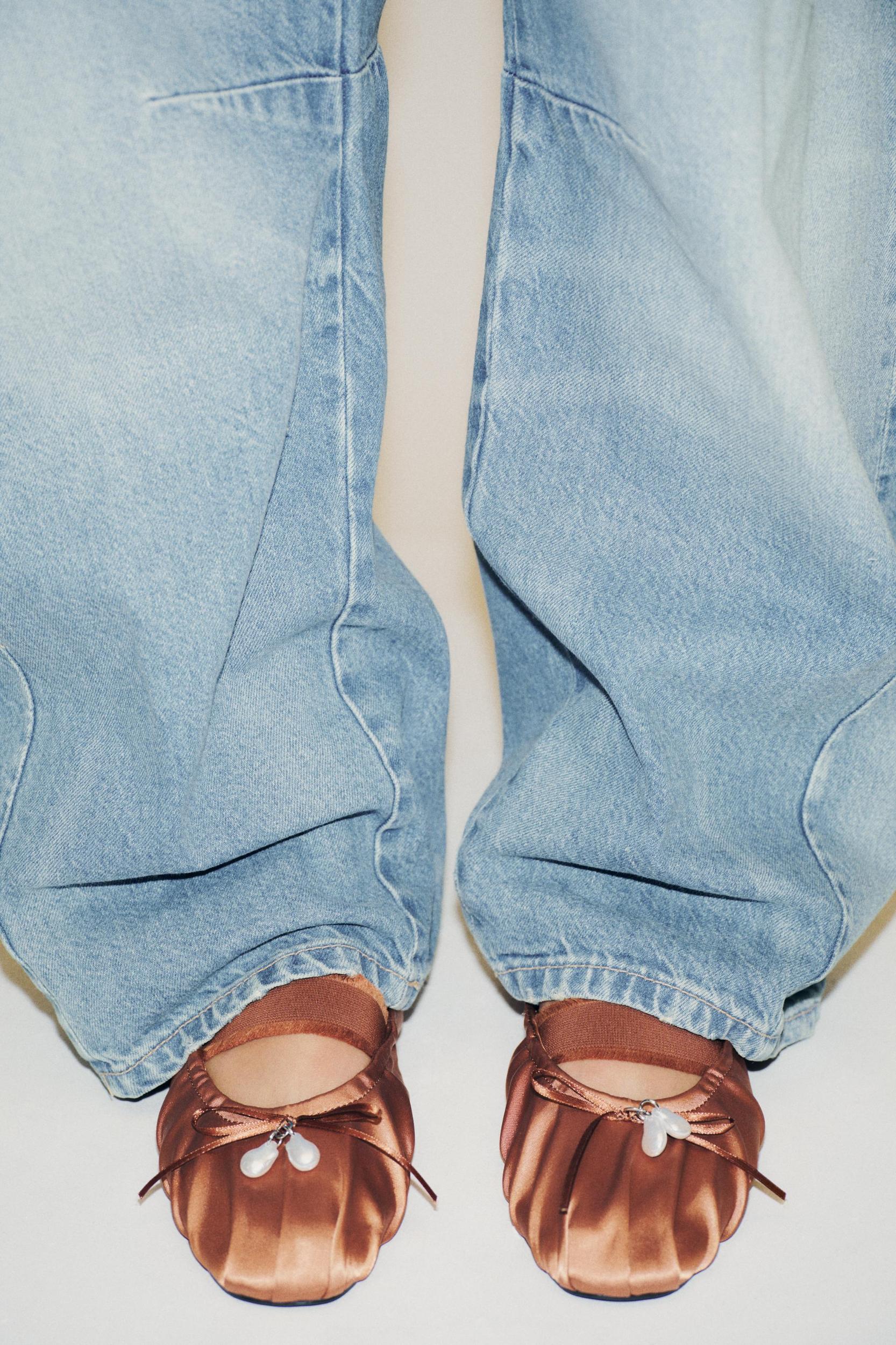 SATIN EFFECT SLINGBACK SHOES Product Image