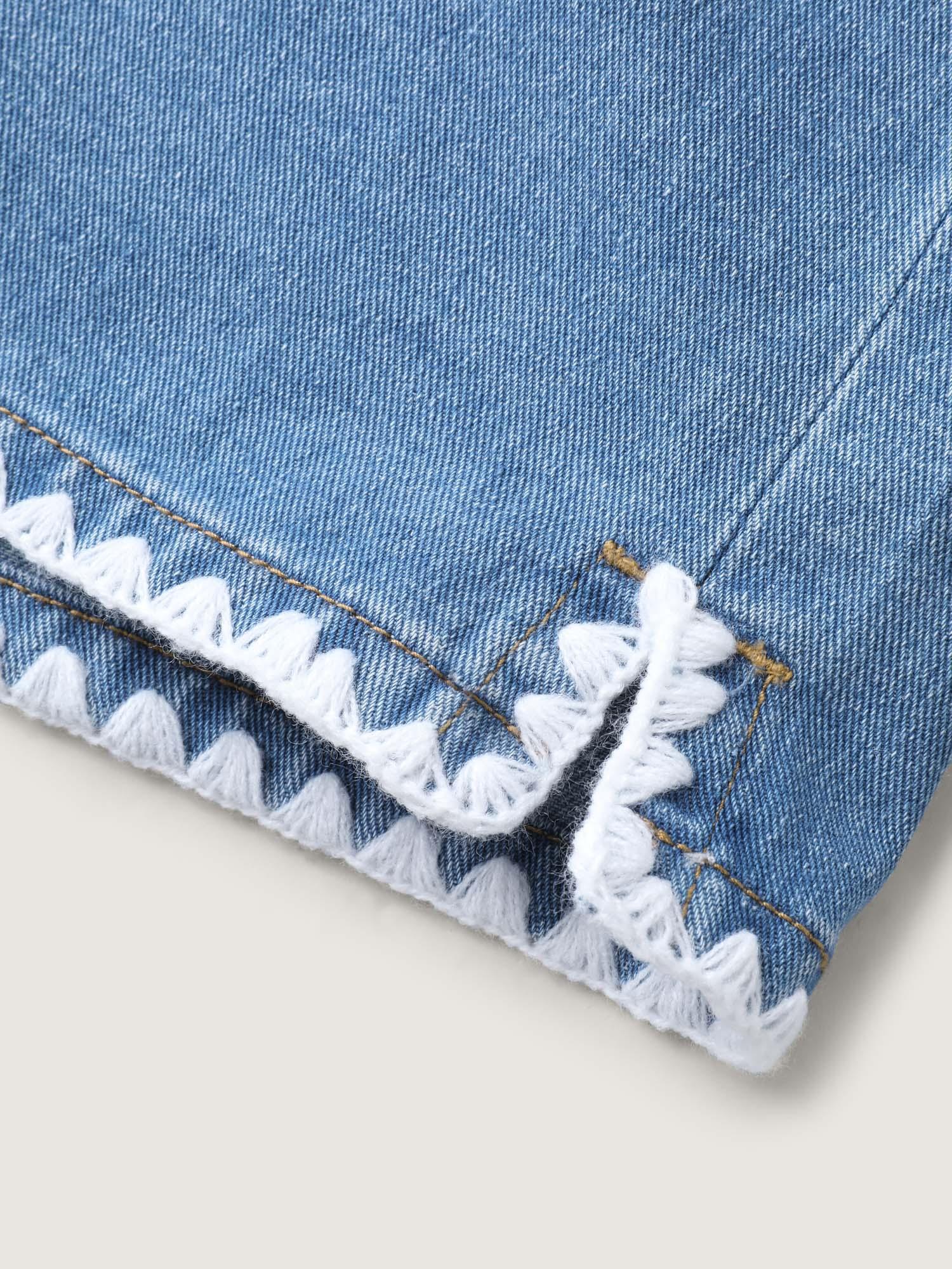 Embroidered Hem Wide-Leg Denim Shorts Female Product Image