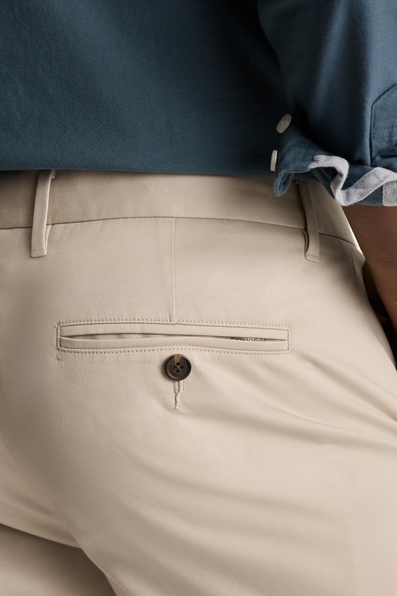 Weekday Warrior Dress Pants Product Image