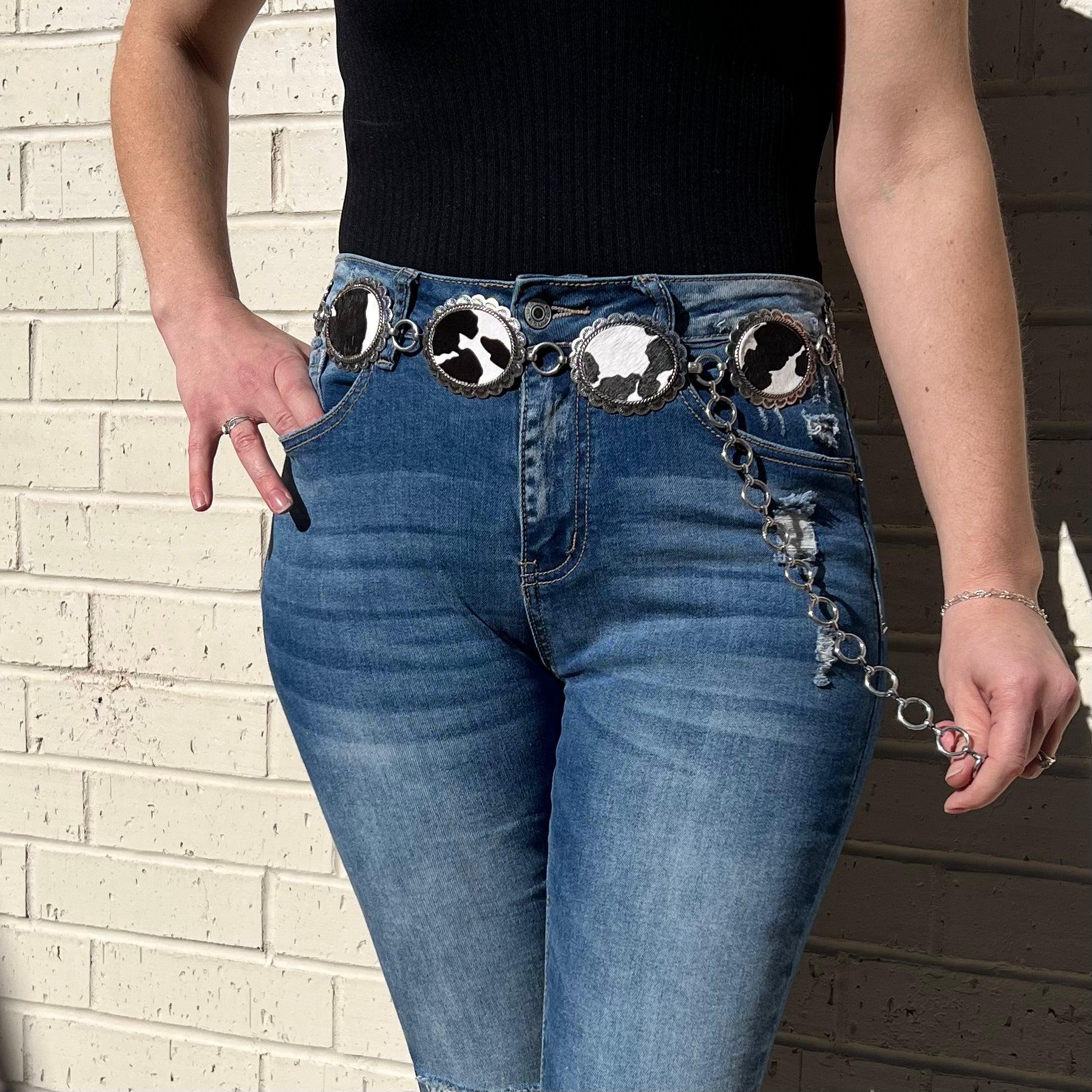 Chain Link Black And White Belt Product Image