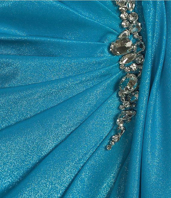 Terani Couture Stretch Metallic Sweetheart Neck Sleeveless Beaded Applique Sheath Gown Product Image