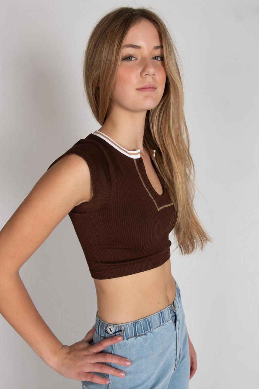 Sporty Notch Neck Seamless Tee Product Image