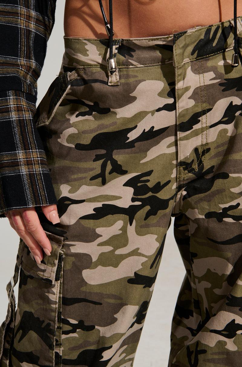 STREET STYLE WIDE LEG CAMO PANT Product Image