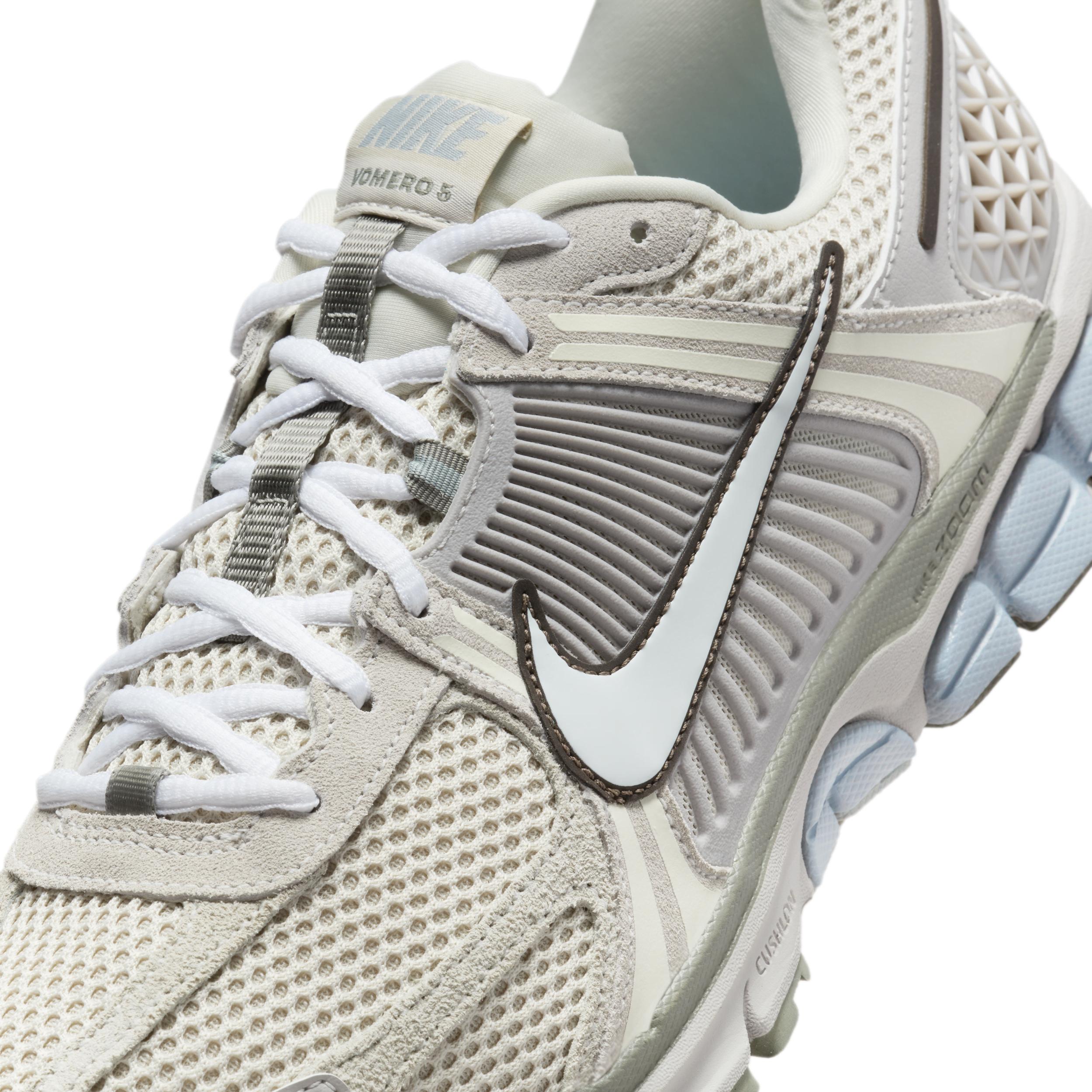Nike Men's Zoom Vomero 5 SE Shoes Product Image