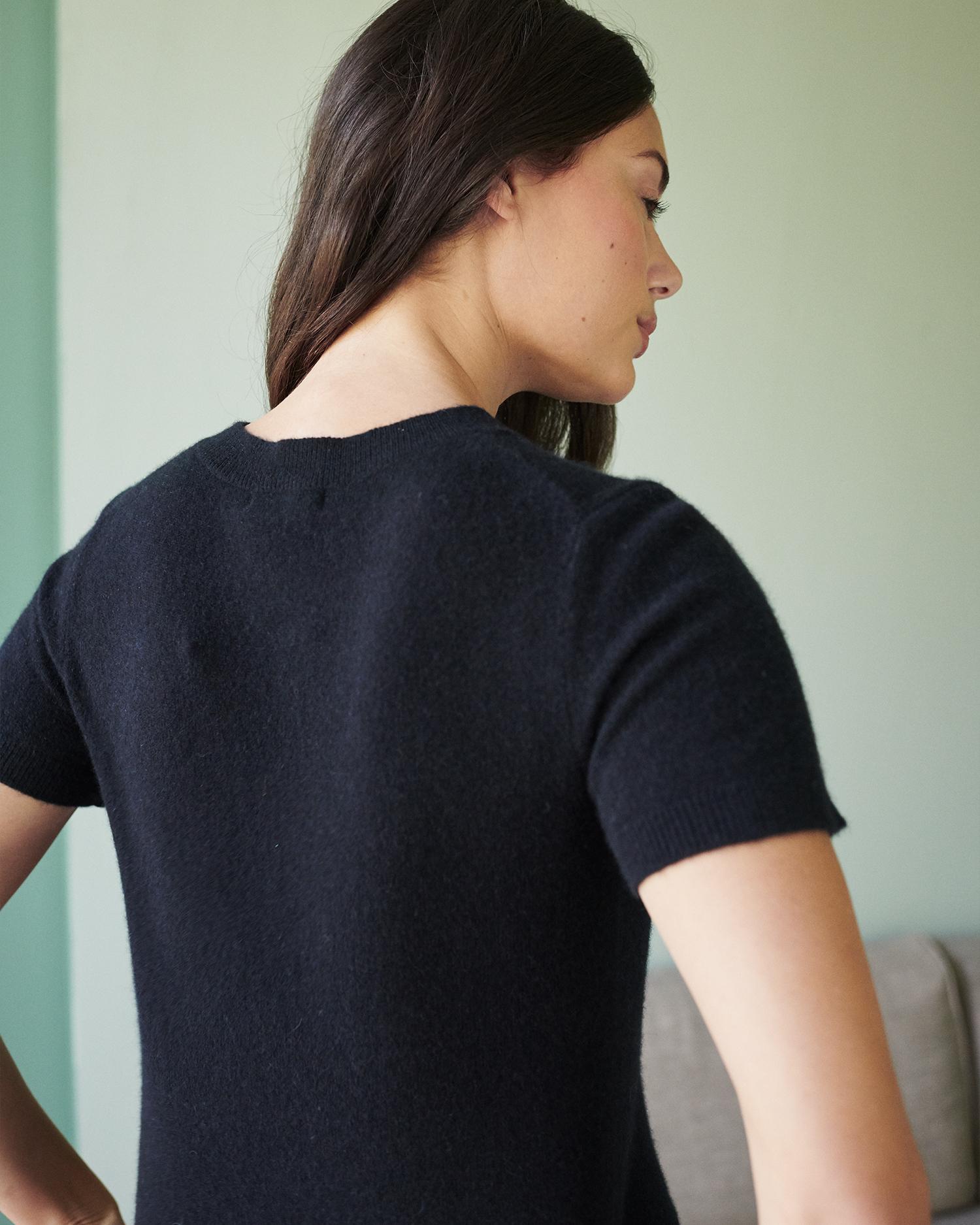 Quince | Women's Mongolian Cashmere T-Shirt Size XS Product Image