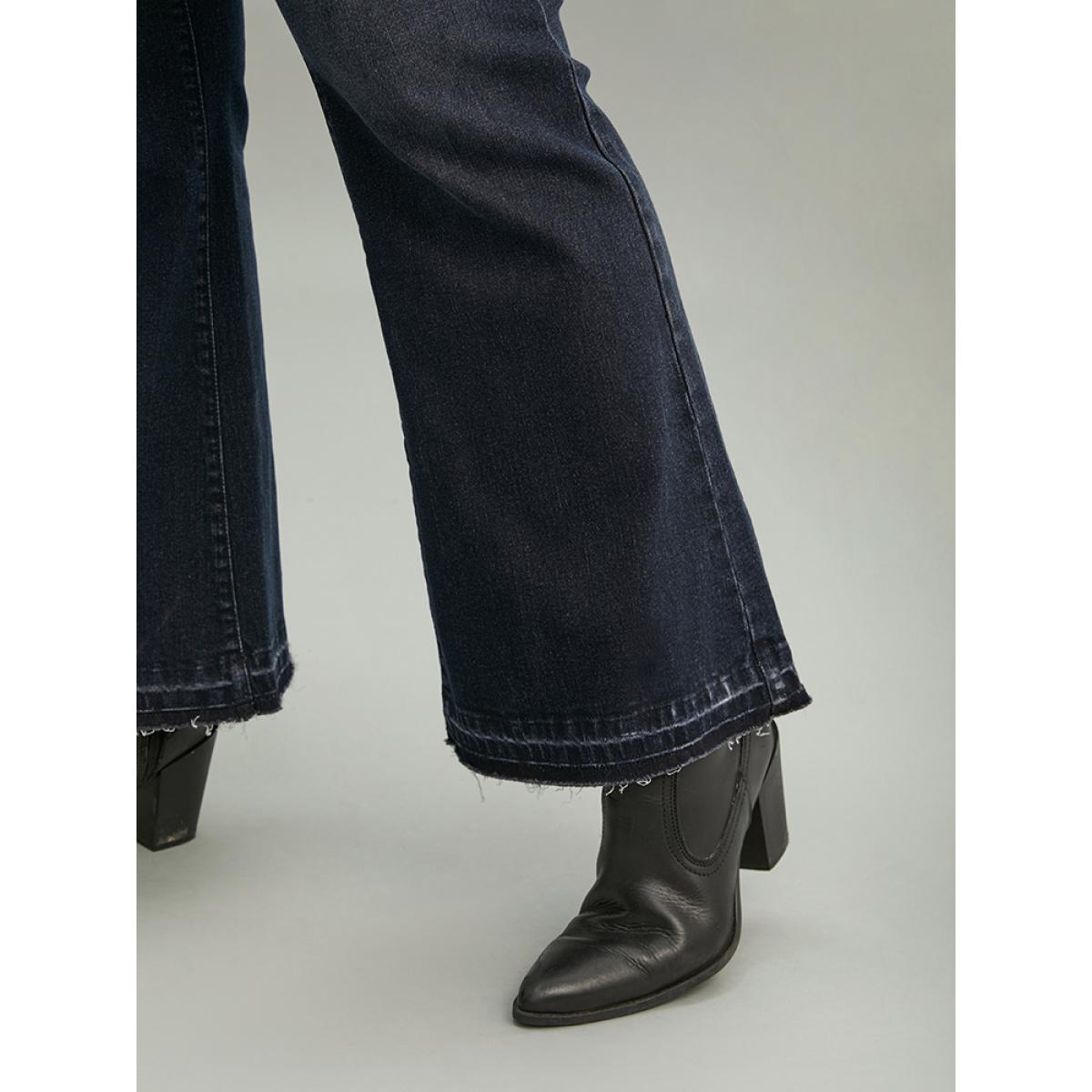 Plus Size Flare Leg Pocket Dark Wash Jeans Women Midnight Casual Plain Plain High stretch Pocket Jeans BloomChic 12/L Product Image